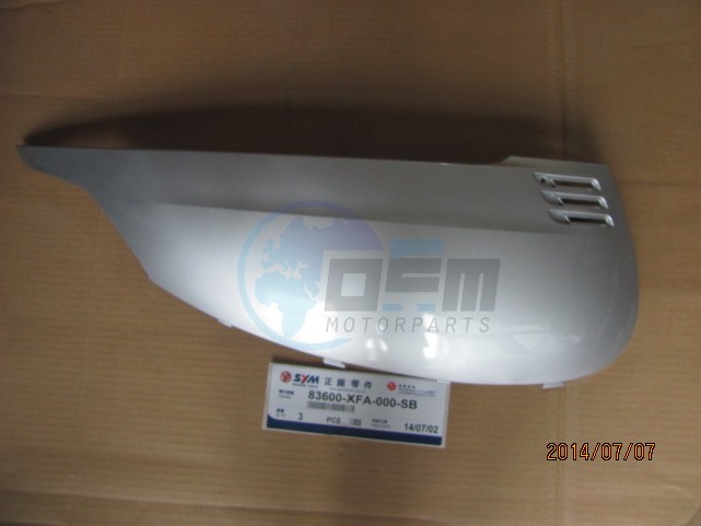 Product image: Sym - 83600-XFA-000-SB - MOTORPLAAT L ZILVER S-880S  0