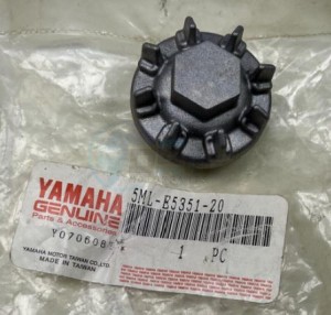 Product image: Yamaha - 5MLE53512000 - PLUG, DRAIN 