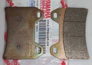 Product image: Yamaha - 1D2W00450000 - BRAKE PAD KIT 