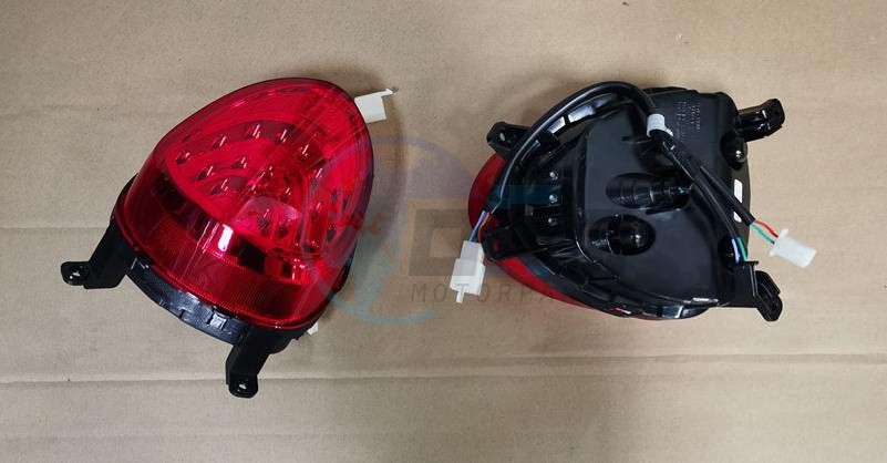 Product image: Sym - 33700-XV1-000 - TAIL LIGHT  0