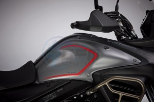 Product image: Suzuki - 990D0-11JA3-PAD - TANK PROTECTION FOIL, RED 