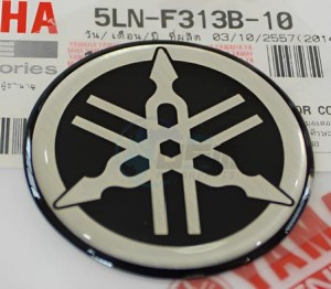 Product image: Yamaha - 5LNF313B1000 - EMBLEM 1 