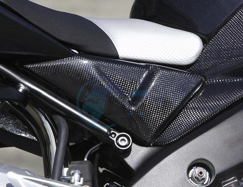 Product image: Suzuki - 990D0-23HSP-CRB - CARBON SIDECOVER LOWER SEAT SET  0