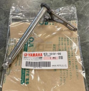 Product image: Yamaha - 1C3181010000 - SHIFT SHAFT ASSY 