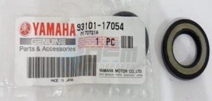 Product image: Yamaha - 931011705400 - OIL SEAL (17X30X6-650) 