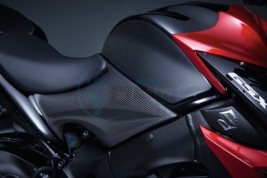 Product image: Suzuki - 990D0-04KFC-CRB - Rahmenabdeckung Carbon GSX-S 1000(F) 