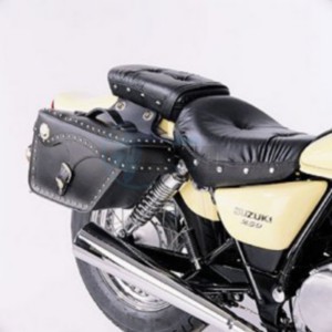 Product image: Suzuki - 997SO-12F20-12F - BEVESTIGINGSFLAP VOOR SADDLE BAGS 