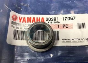 Product image: Yamaha - 903811706700 - BUSH, SOLID(2NL) 