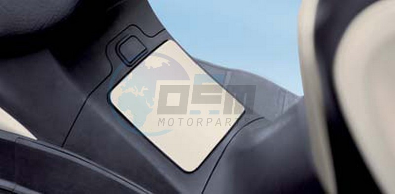 Product image: Suzuki - 990D0-03H07-GLD - COVER VOOR TANKDOP  0