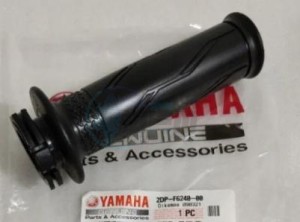 Product image: Yamaha - 2DPF62400000 - GRIP ASSY 