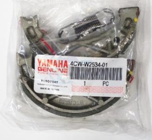 Product image: Yamaha - 4CWW25340100 - BRAKE SHOE KIT 2 