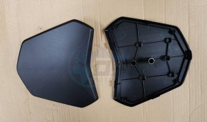 Product image: Sym - 81201-XRE-000 - RR CARRIER COVER 