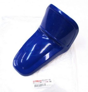 Product image: Yamaha - 3PT215112000 - FENDER, FRONT 