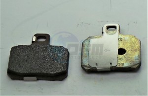 Product image: Aprilia - AP8133542 - PADS PAIR 